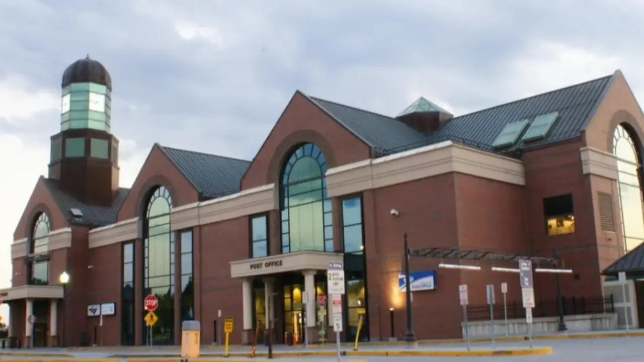 Amtrak Train Station Albany, Oregon (ALY)