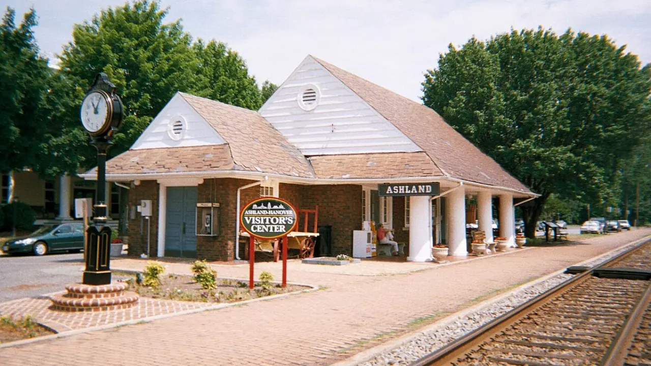 Amtrak Train Station Ashland, KY (AKY)