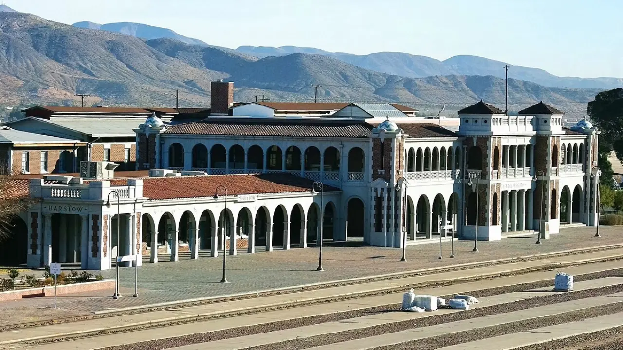 Amtrak Train Station Barstow, CA (BAR)