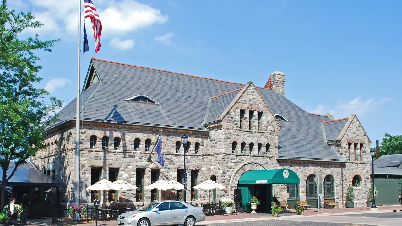 Amtrak Train Station Ann Arbor, MI (ARB)