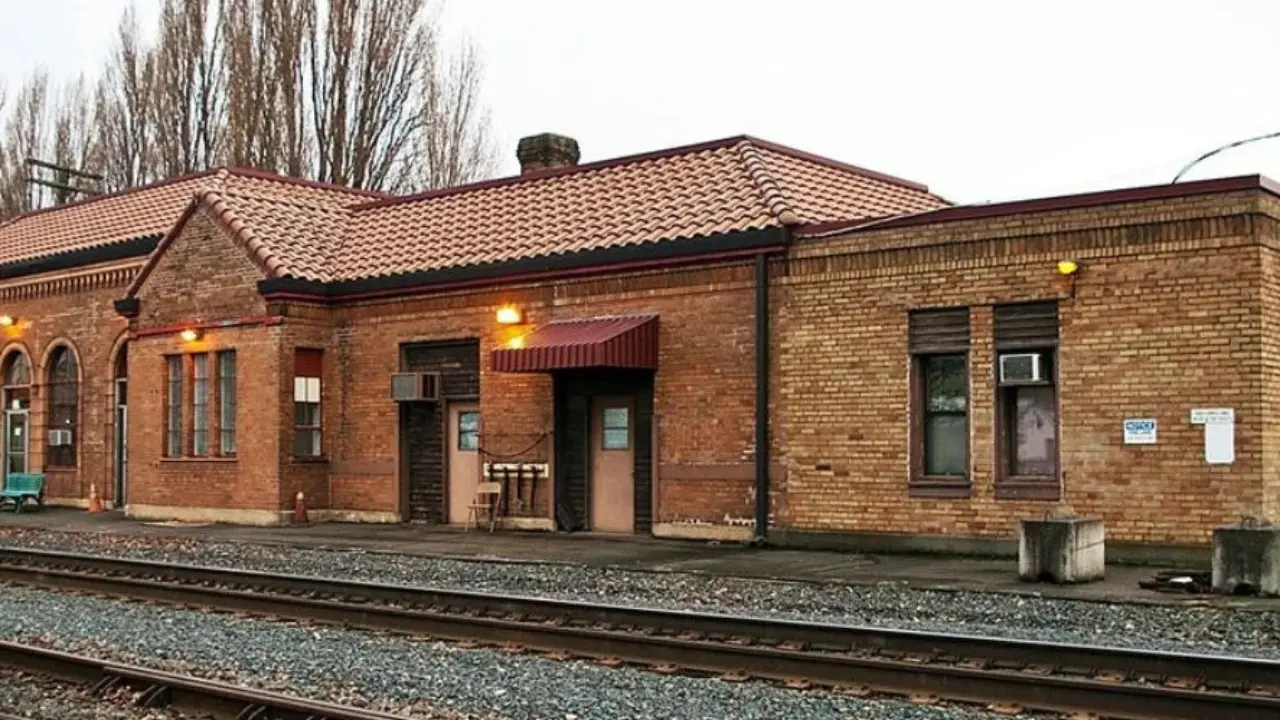 Amtrak Train Station Bellingham Fairhaven, WA (BEL)
