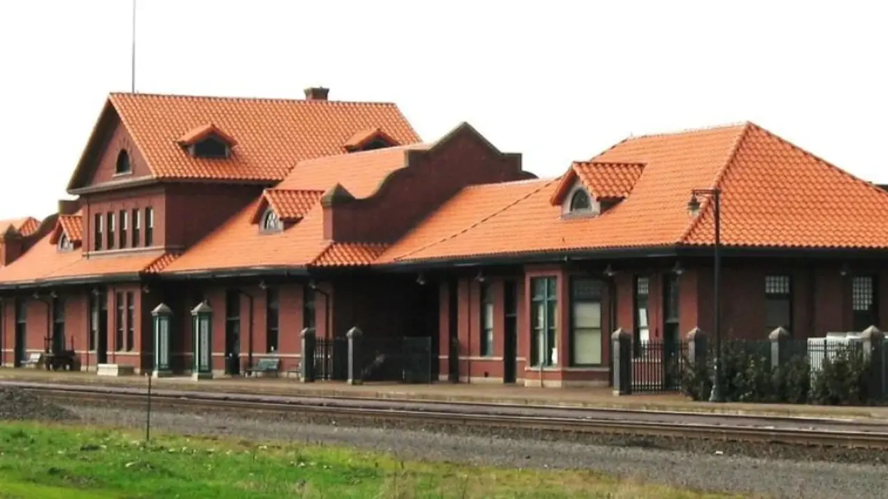 Amtrak Train Station Centralia, WA (CTL)