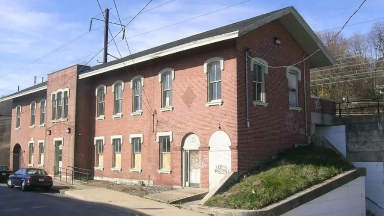 Amtrak Train Station Coatesville, PA (COT)