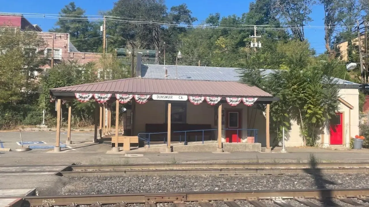 Amtrak Train Station Dunsmuir, CA (DUN)