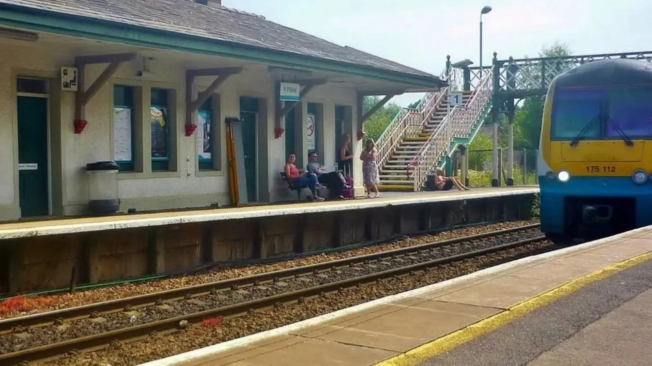 Amtrak Train Station Flint, MI (FLN)