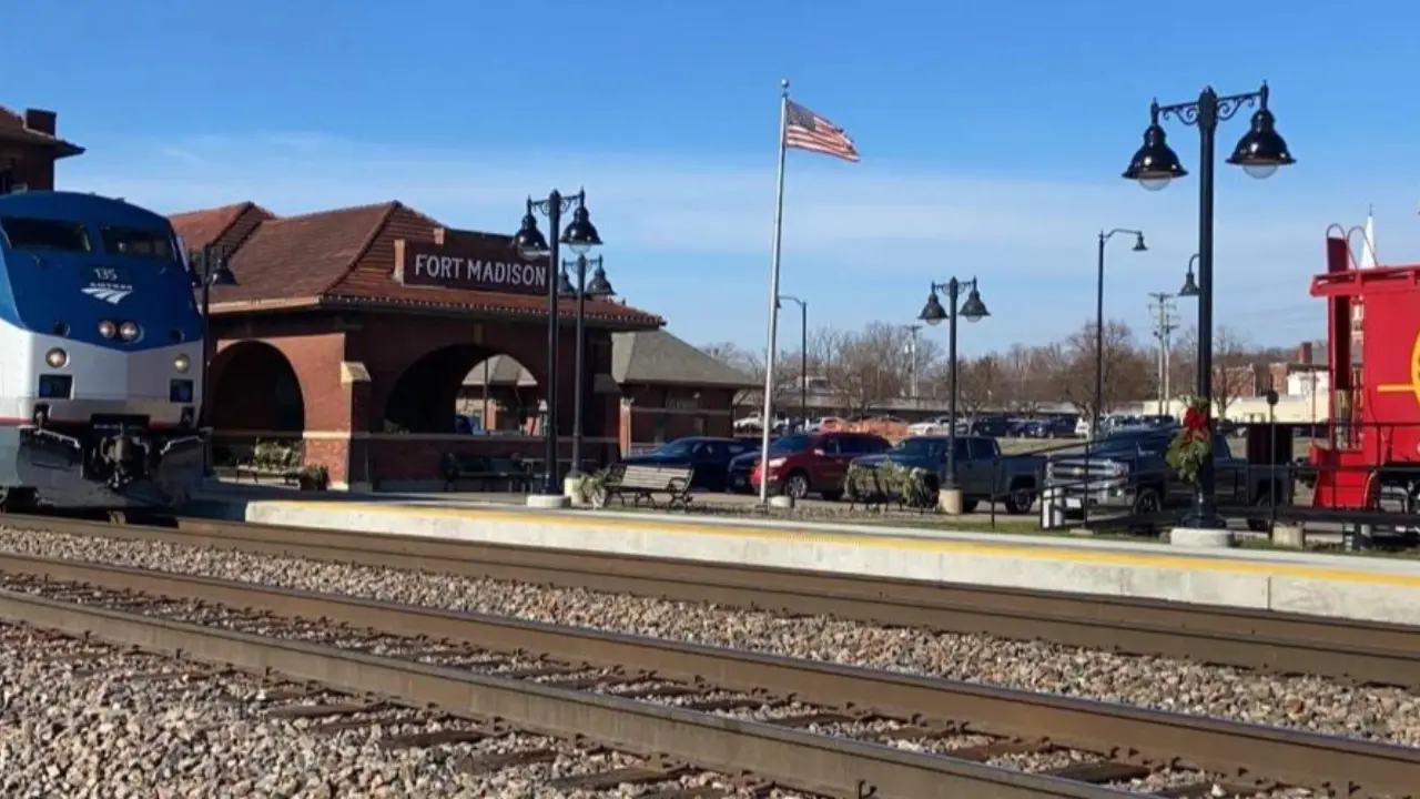 Amtrak Train Station Fort Madison, IA (FMD)
