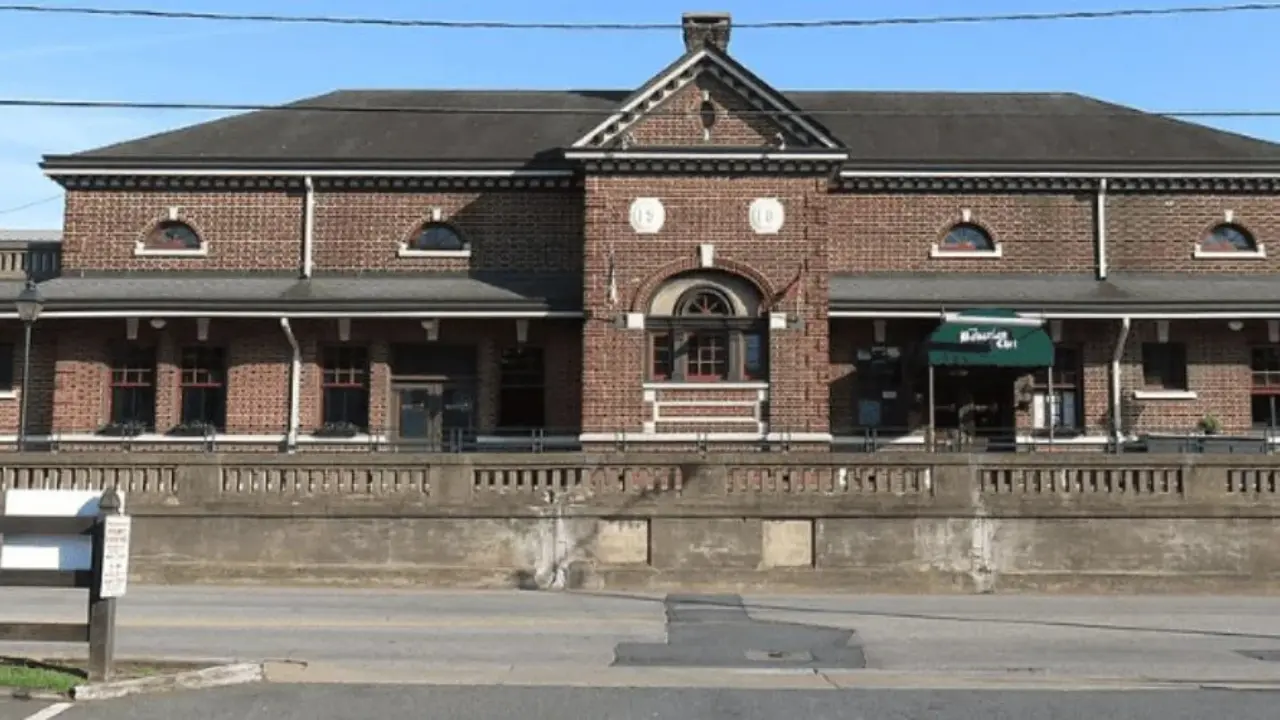 Amtrak Train Station Fredericksburg, VA (FBG)