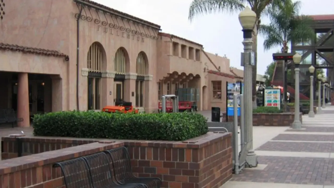 Amtrak Train Station Fullerton, CA (FUL)
