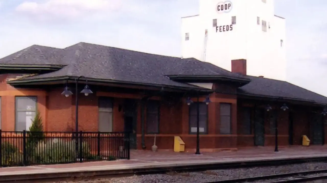 Amtrak Train Station Garden City, KS (GCK)