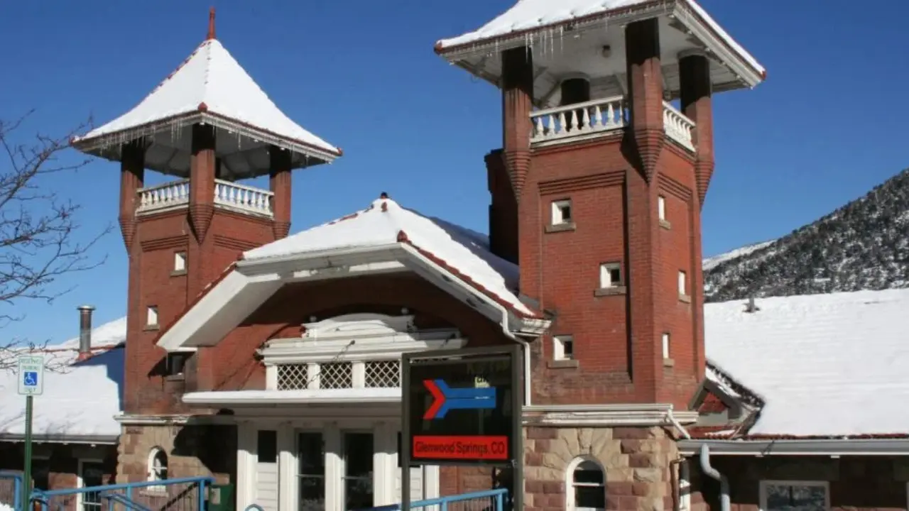 Amtrak Train Station Glenwood Springs, CO (GSC)