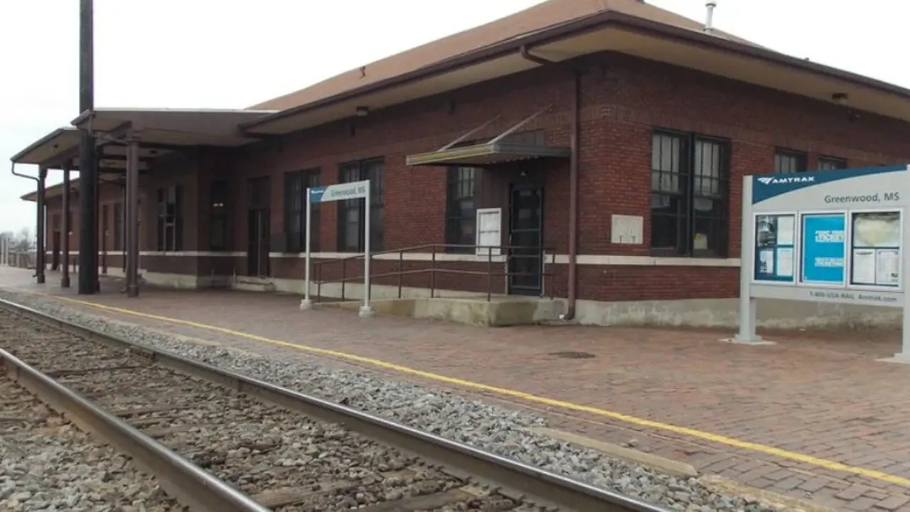 Amtrak Train Station Greenwood, MS (GWD)