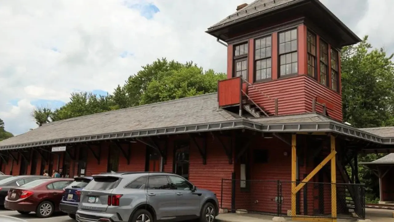 Amtrak Train Station Harpers Ferry, WV (HFY)