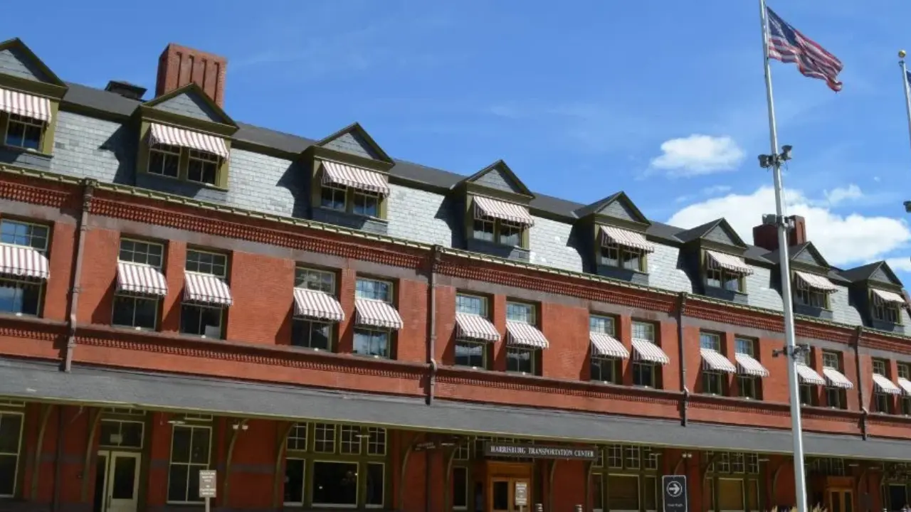 Amtrak Train Station Harrisburg, PA (HAR)