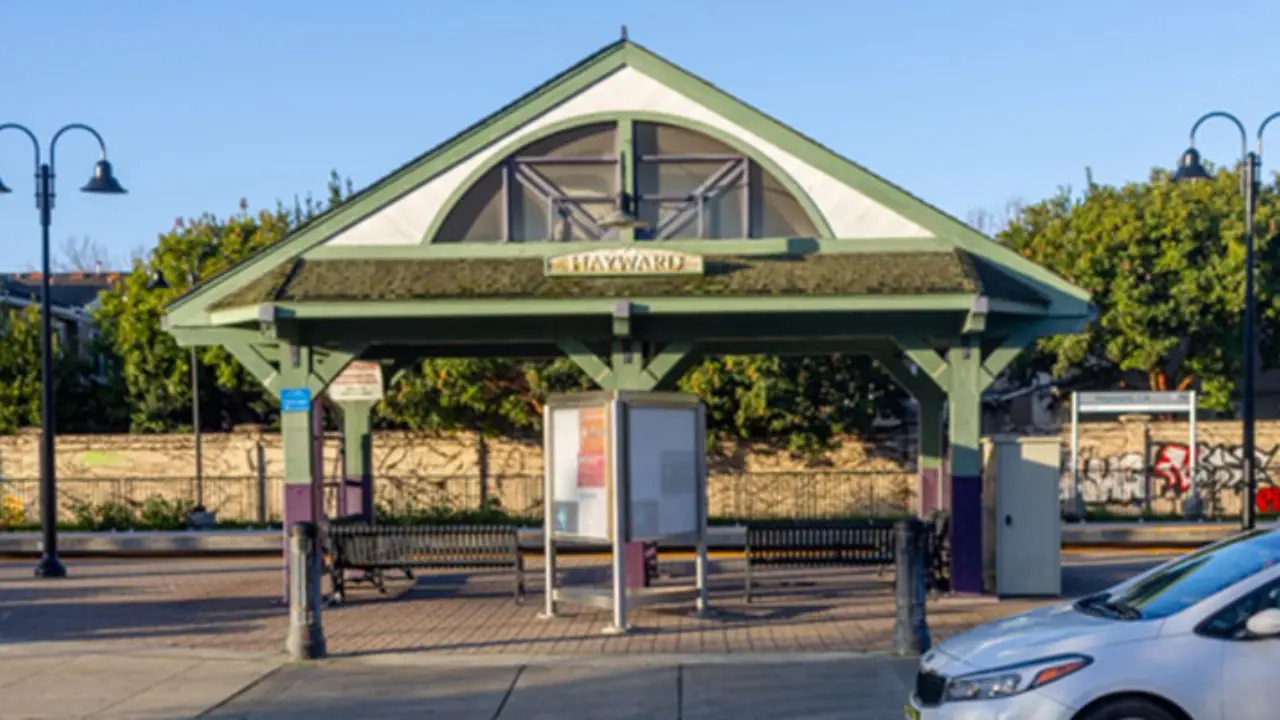 Amtrak Train Station Hayward, CA (HAY)