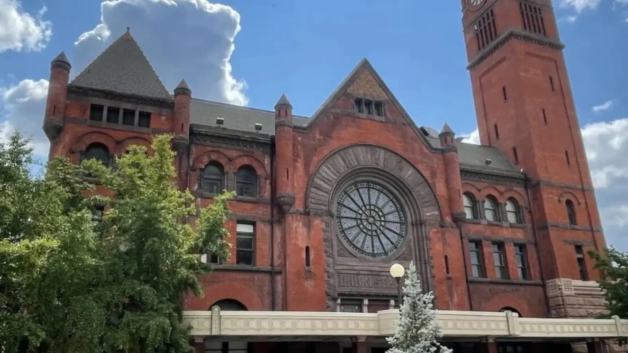Amtrak Train Station Indianapolis, IN (IND)