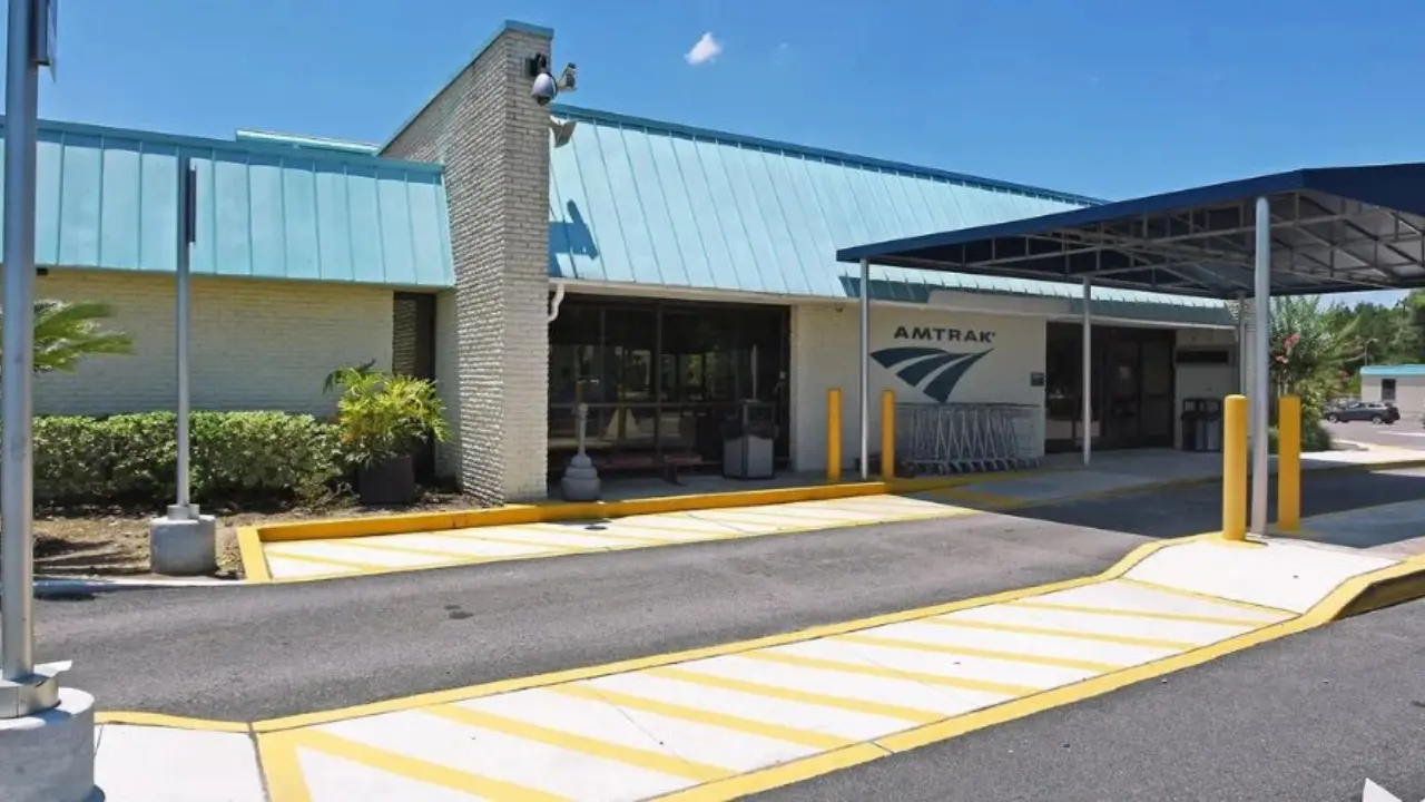Amtrak Train Station Jacksonville, FL (JAX)
