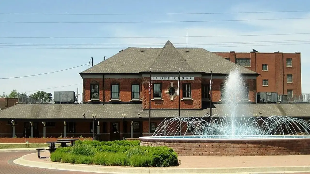 Amtrak Train Station Kankakee, IL (KKI)