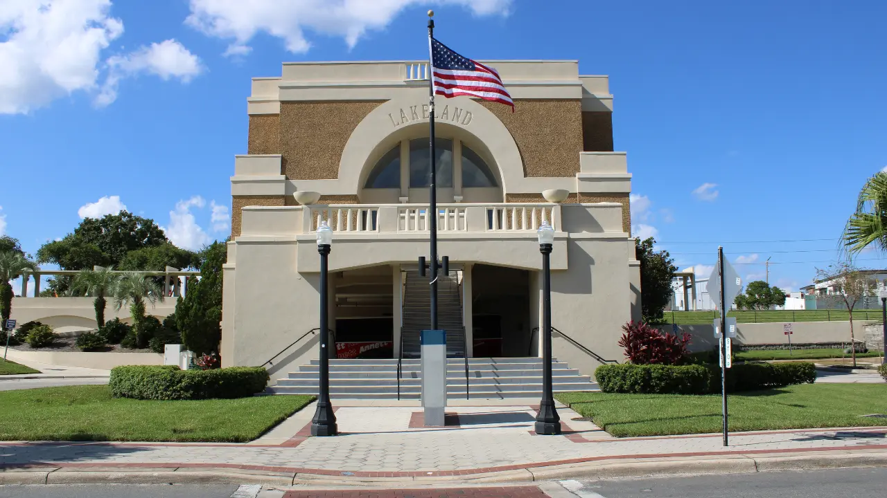 Amtrak Train Station Lakeland, FL (LAK/LKL)