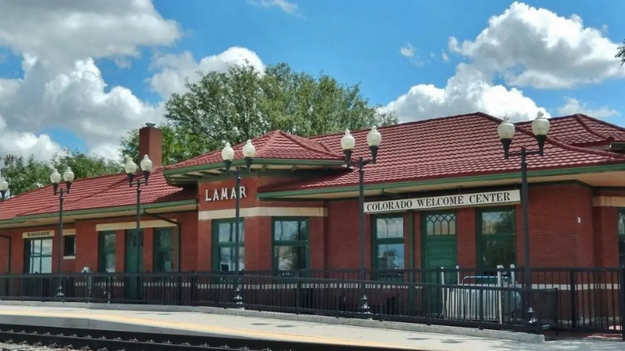 Amtrak Train Station Lamar, CO (LMR)
