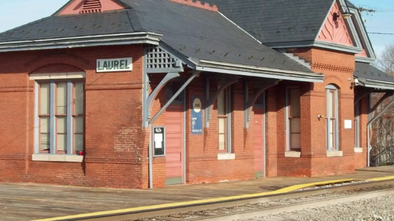 Amtrak Train Station Laurel, MS (LAU)