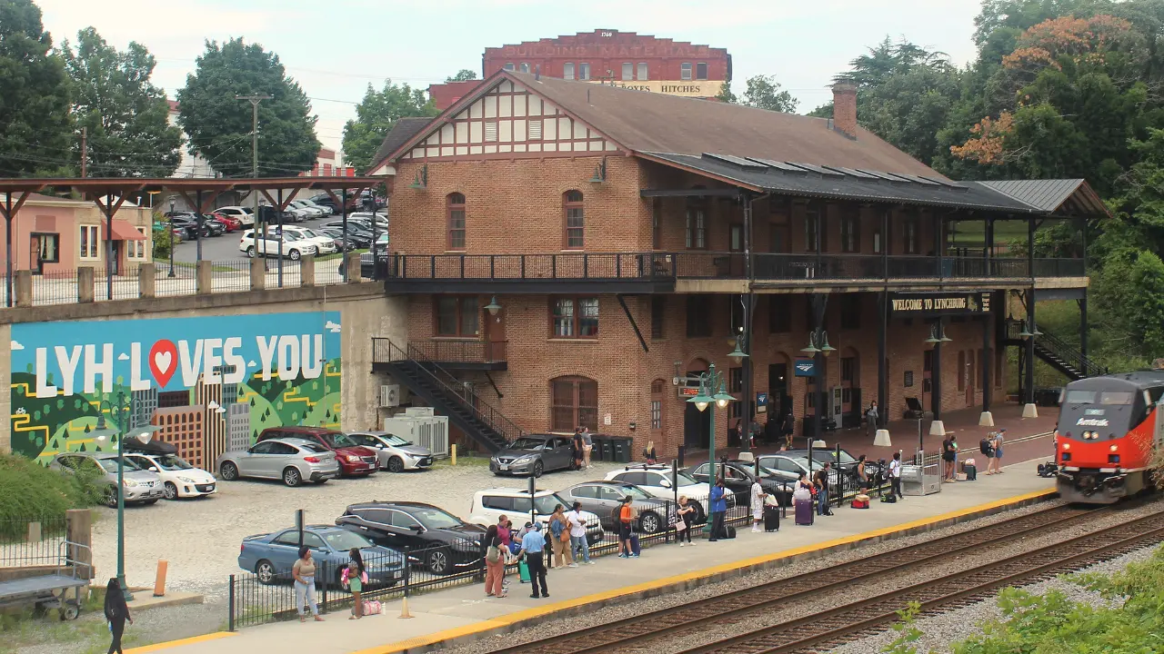 Amtrak Train Station Lynchburg-Kemper Street, VA (LYH)