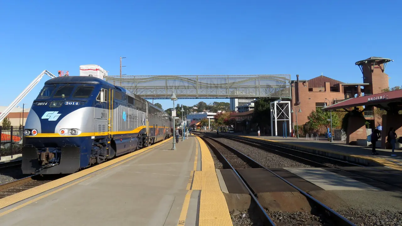 Amtrak Train Station Martinez, CA (MTZ)