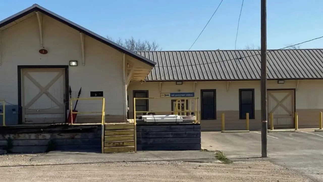 Amtrak Train Station McGregor, TX (MCG)
