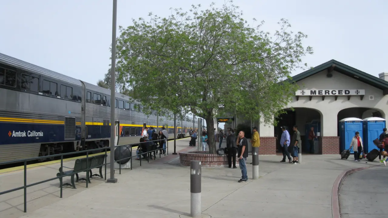 Amtrak Train Station Merced, CA (MCD)
