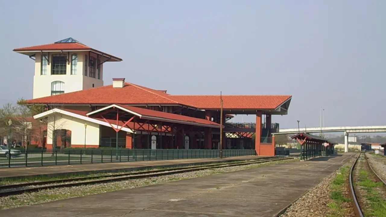 Amtrak Train Station Meridian, MS (MEI)