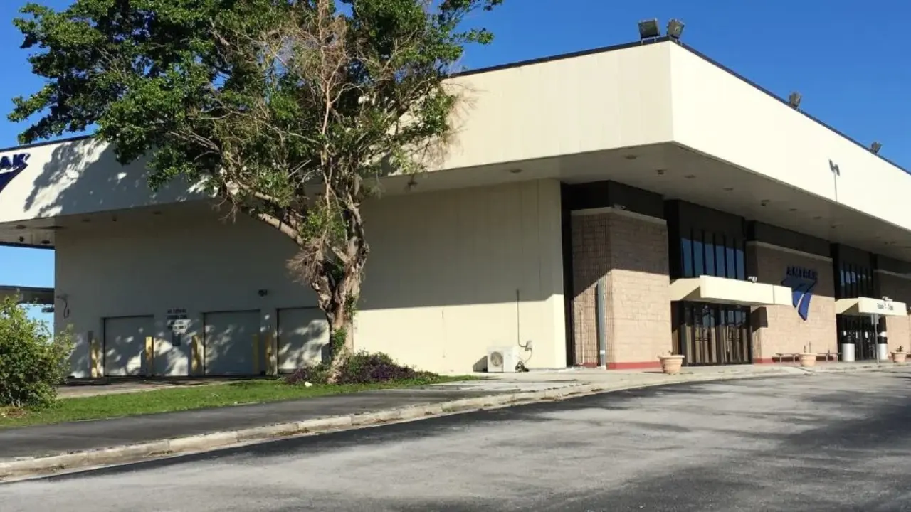 Amtrak Train Station Miami, FL (MIA)