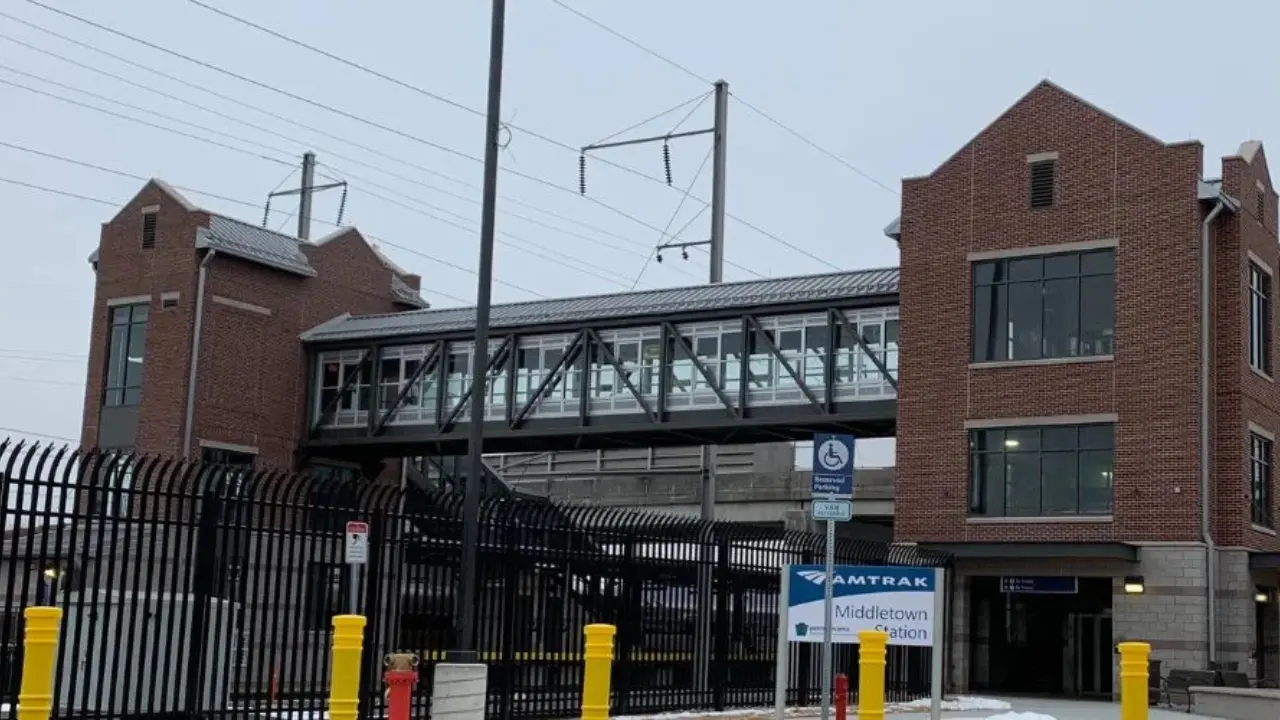 Amtrak Train Station Middletown, PA (MID)