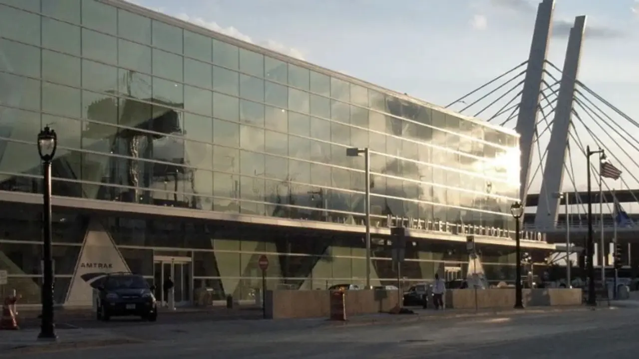 Amtrak Train Station Milwaukee, WI (MKE)