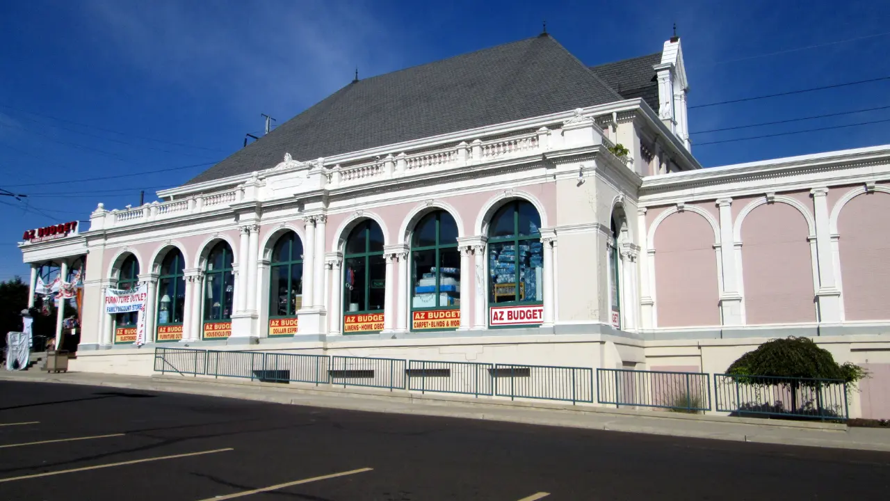 Amtrak Train Station North Philadelphia, PA (PHN)