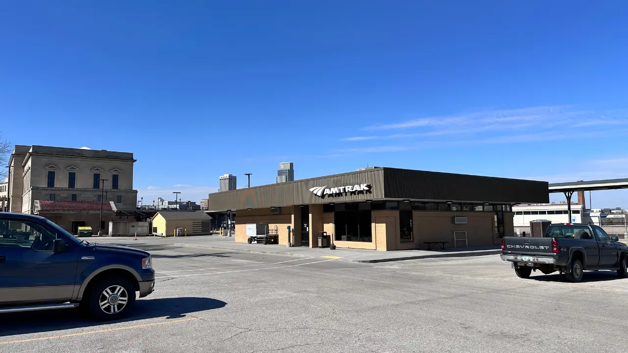 Amtrak Train Station Omaha, NE (OMA)