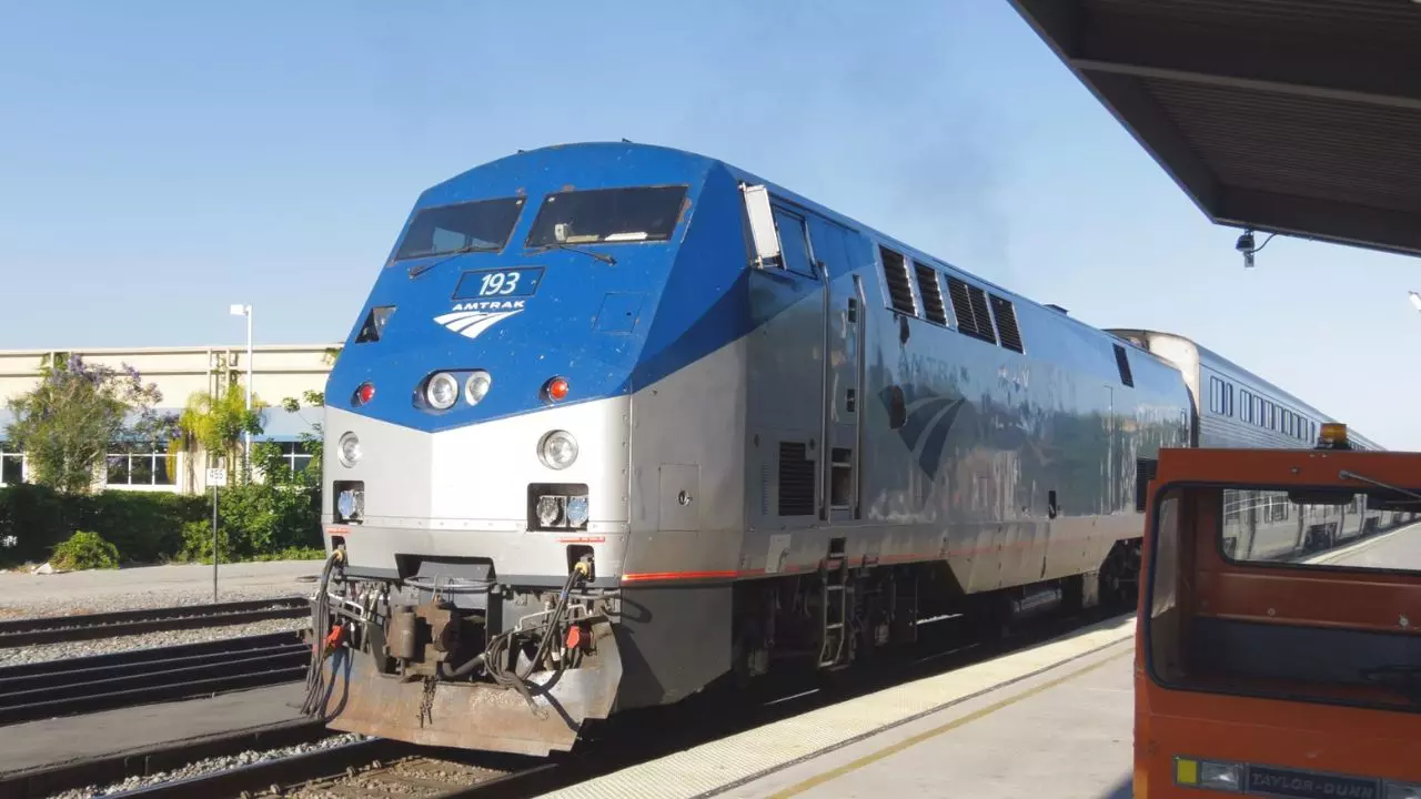 Why is Amtrak Train so Expensive?