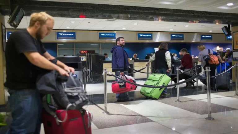 How to Check Which Amtrak Stations Allow Checked Baggage?