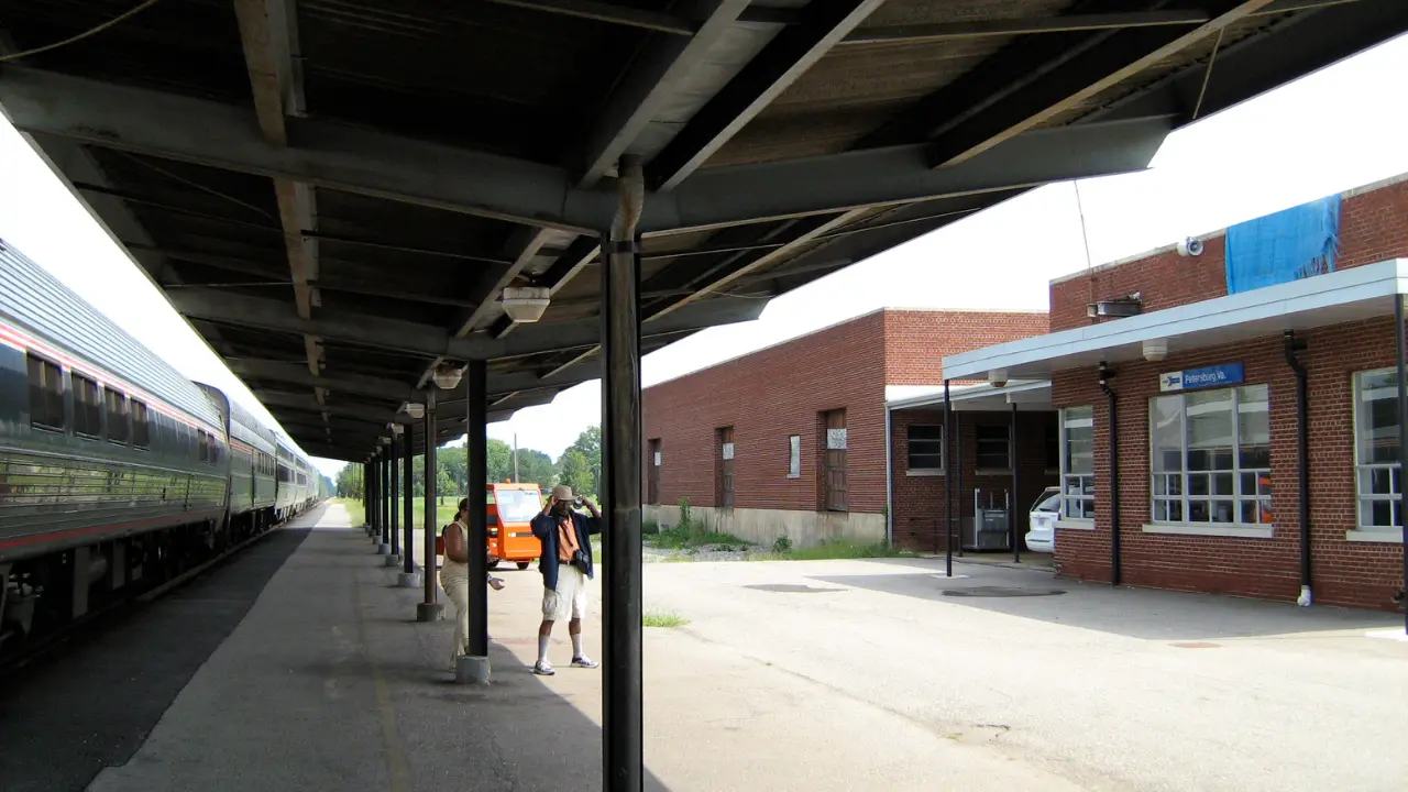 Amtrak Train Station Petersburg, VA (PTB)