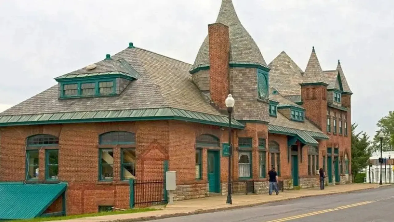 Amtrak Train Station Plattsburgh, NY (PLB)