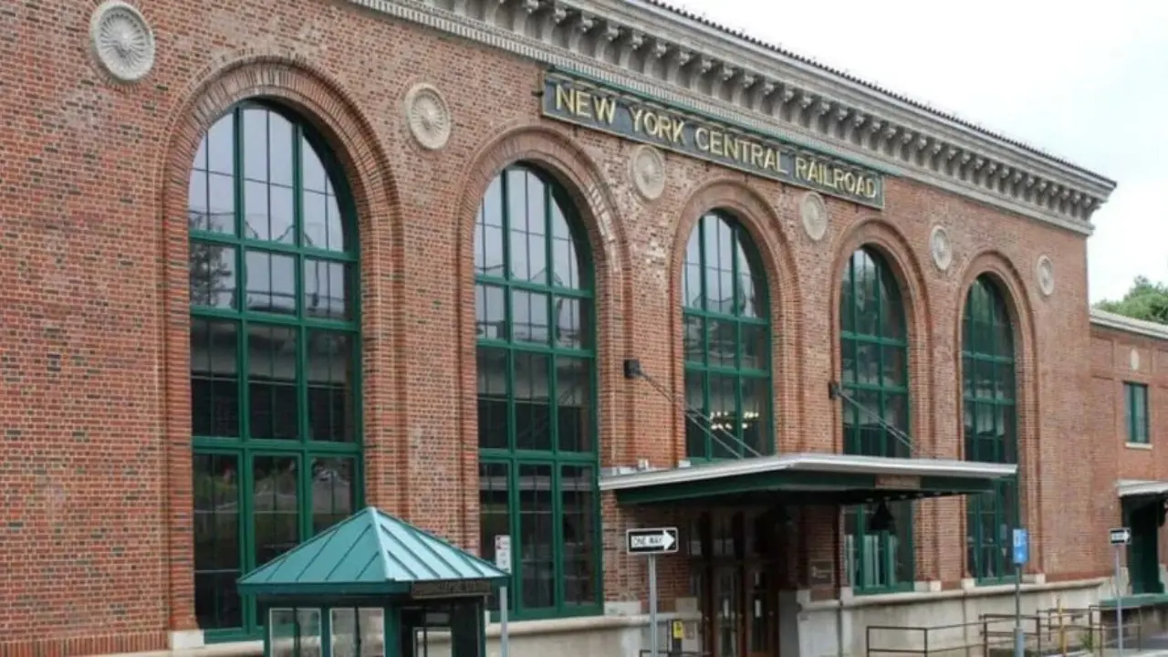 Amtrak Train Station Poughkeepsie, NY (POU)