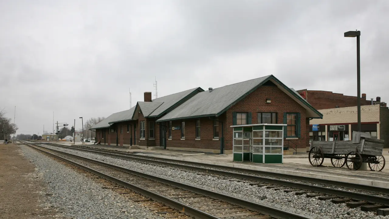 Amtrak Train Station Rantoul, IL (RTL)