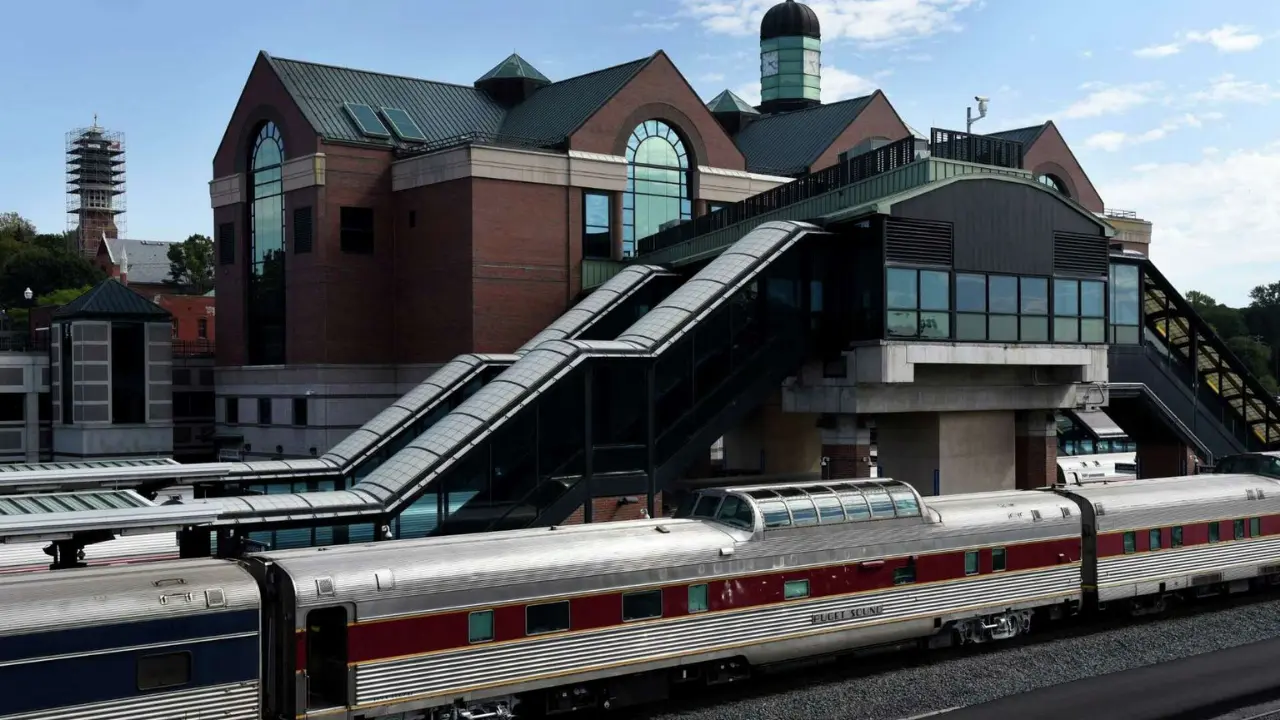 Amtrak Train Station Rensselaer, IN (REN)