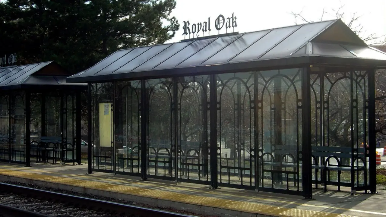 Amtrak Train Station Royal Oak, MI (ROY)