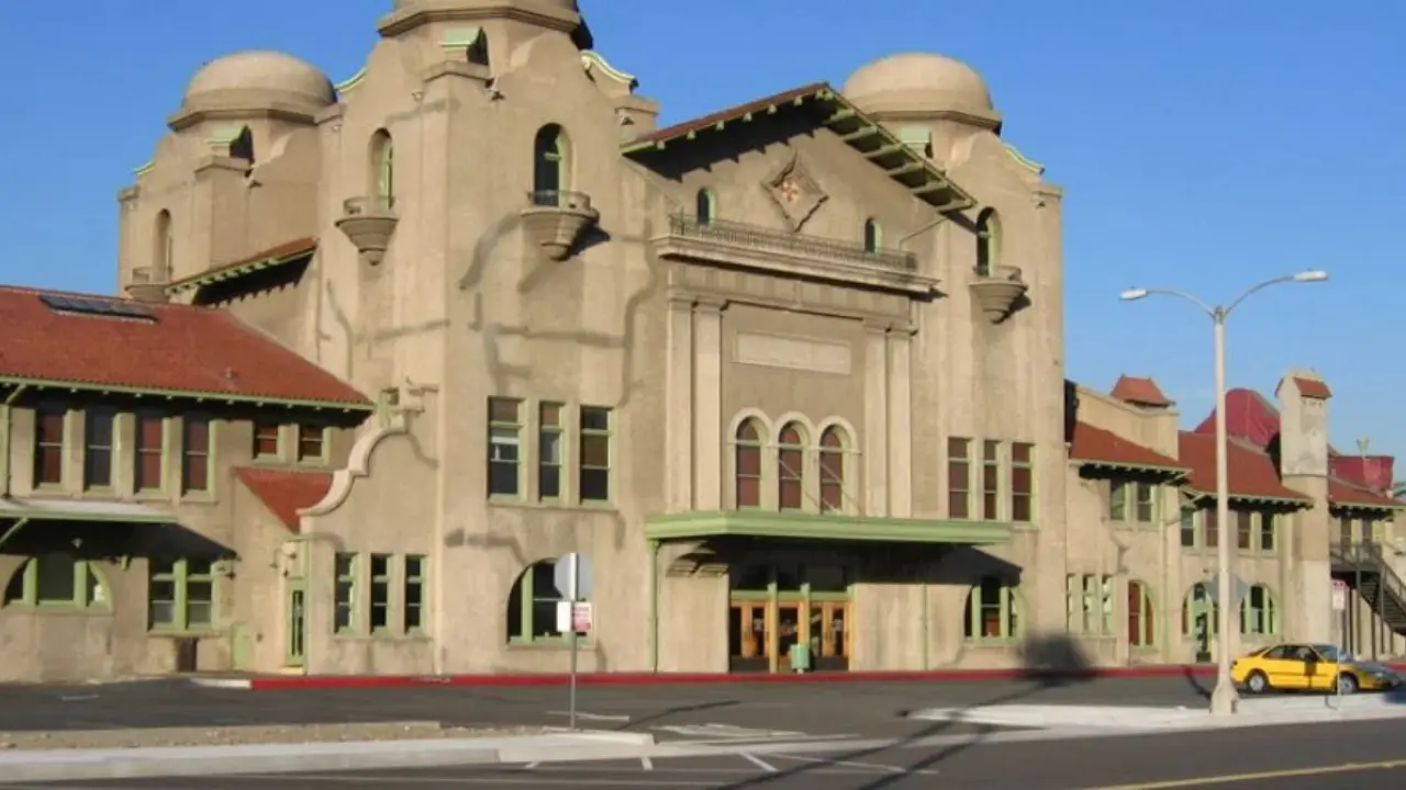 Amtrak Train Station San Bernardino, CA (SNB)