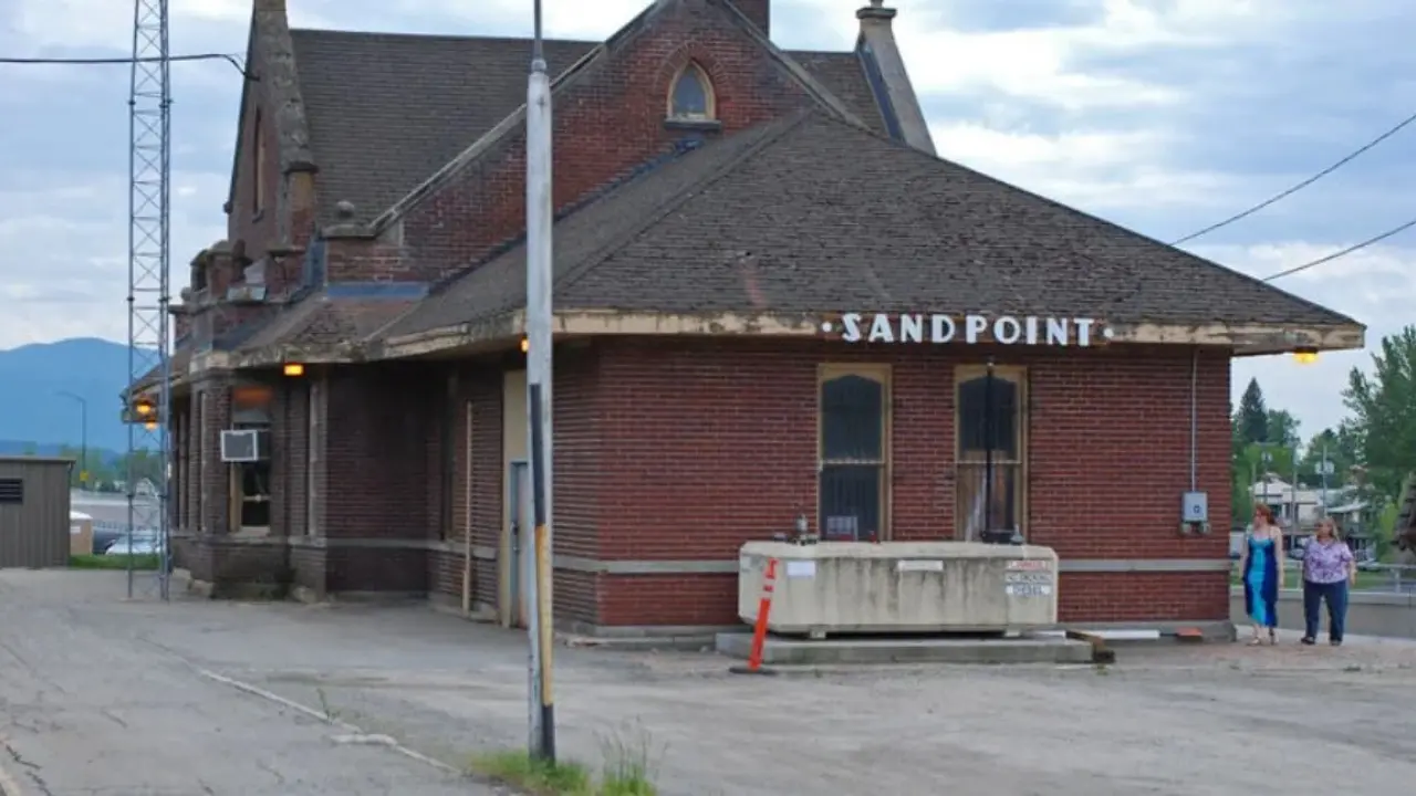 Amtrak Train Station Sandpoint, ID (SPT)
