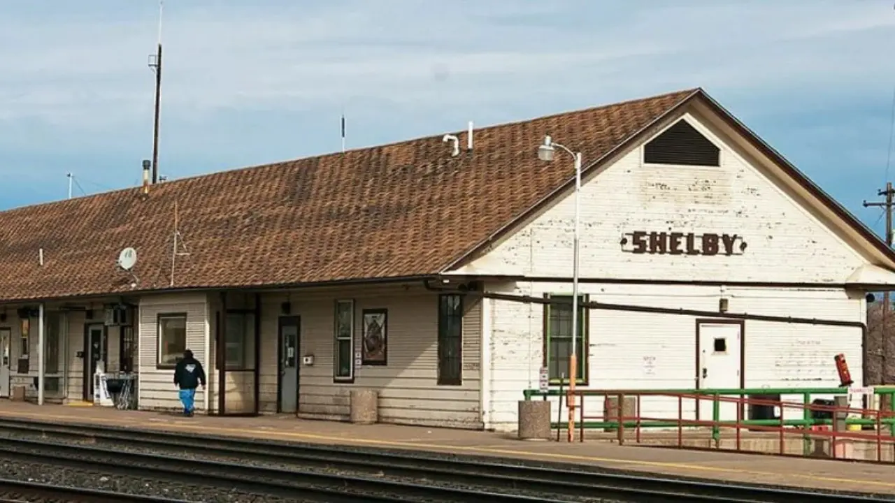 Amtrak Train Station Shelby, MT (SBY)