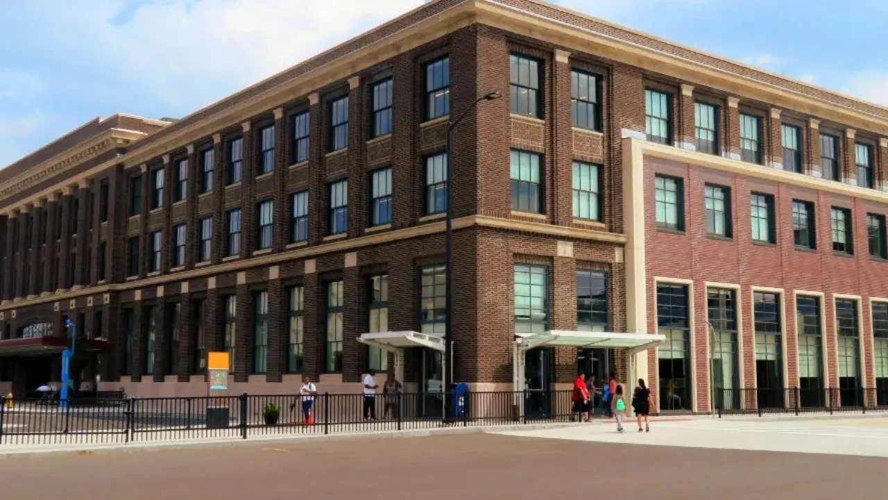 Amtrak Train Station Springfield, IL (SPI)