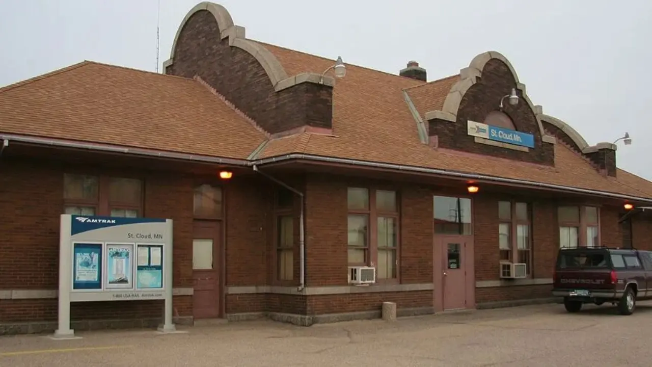 Amtrak Train Station St. Cloud, MN (SCD)