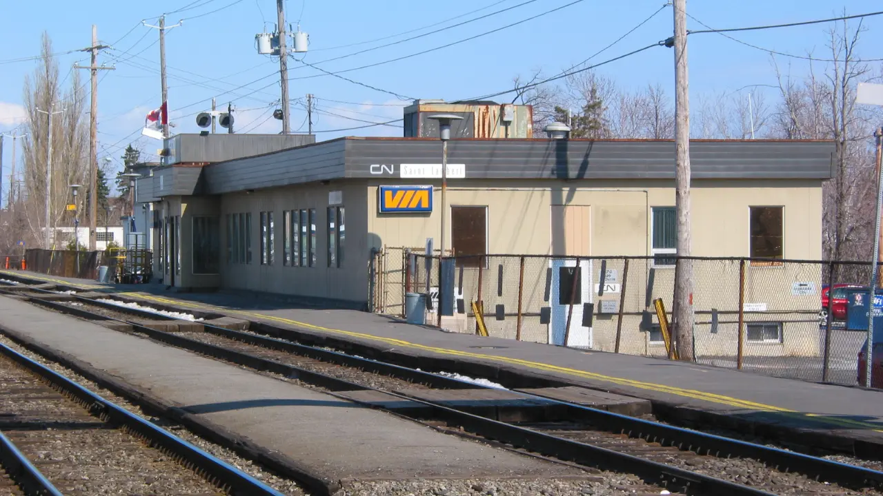 Amtrak Train Station St-Lambert, QC (SLQ)