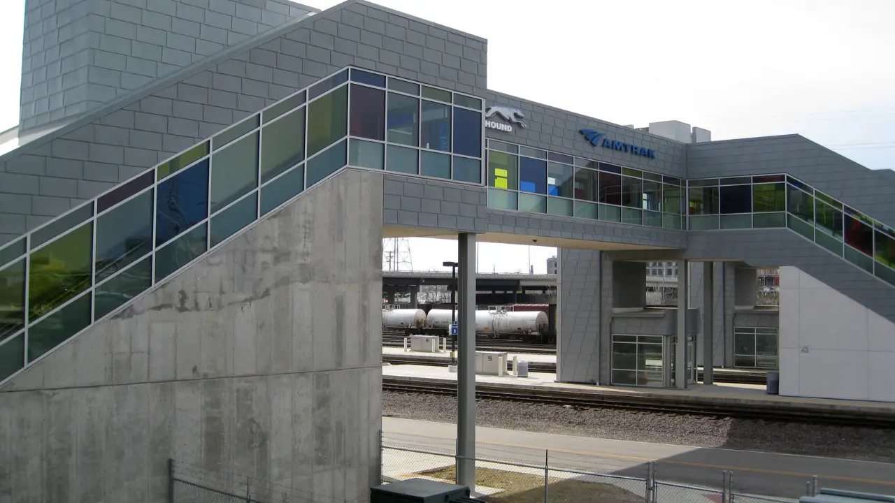 Amtrak Train Station St. Louis Gateway, MO (STL)