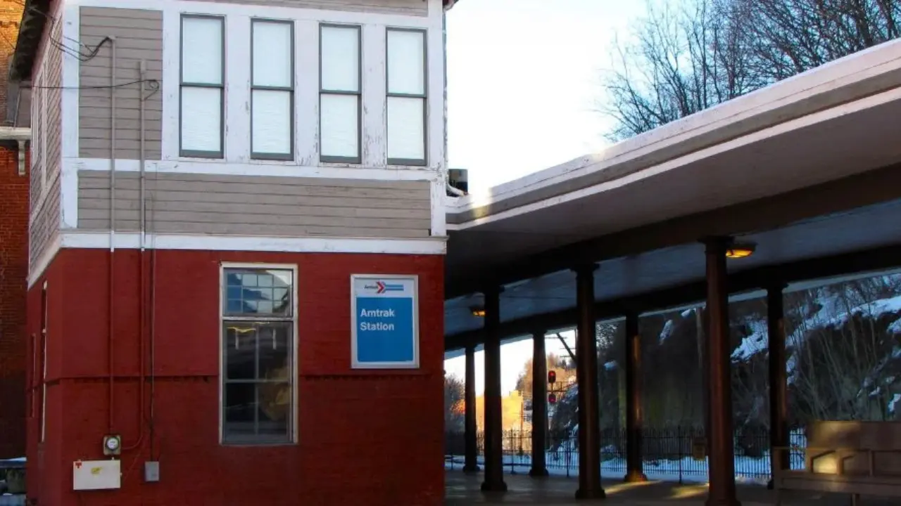Amtrak Train Station Staunton, VA (STA)